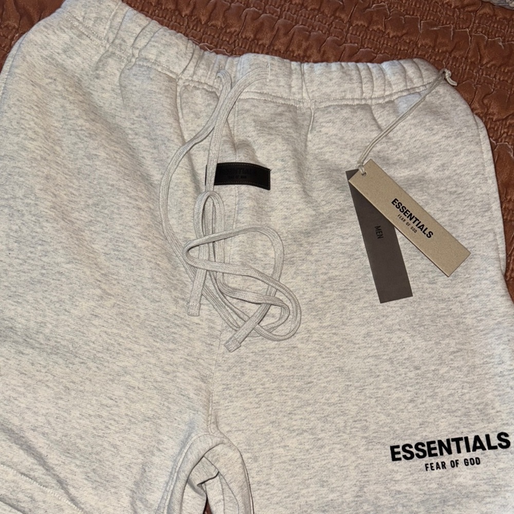 Essentials Light Oatmeal shorts